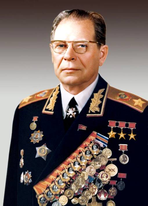 Маршал Устинов, кавалер 11 орденов Ленина