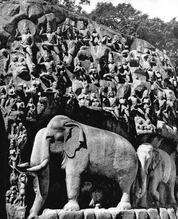 Нисхождение Ганга. Фрагмент скального рельефа в Мамаллапураме