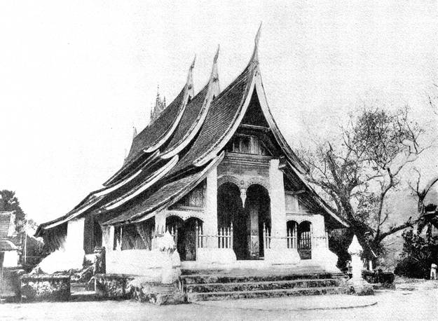 Храм (ват) Ксенг-Тонг в Луан-Прабане