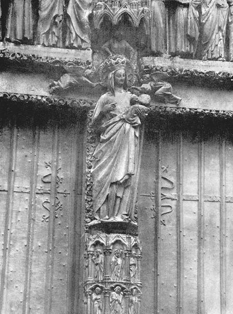 Золоченая  Мадонна. Статуя  собора  в Амьене